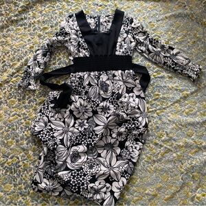 Vintage | Floor length long sleeve floral dress | Perfect condition